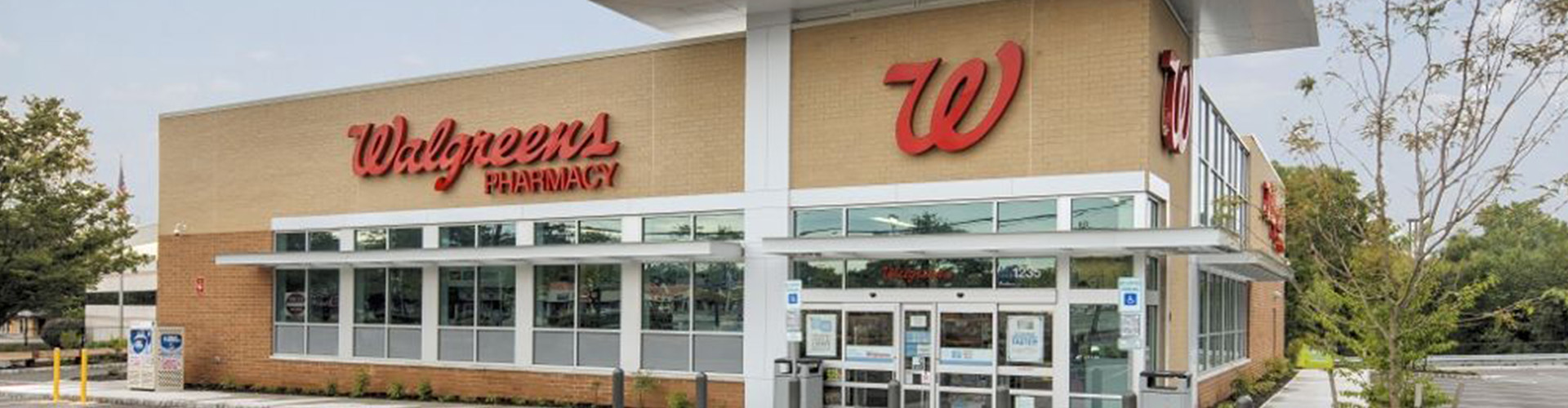 Storefront of Walgreens